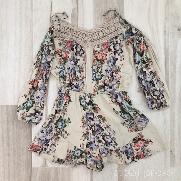 Phanuel boho floral cold shoulder romper - Picture 4 of 4