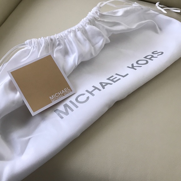 Michael Kors Cynthia Leather Satchel Bag - Picture 5 of 5