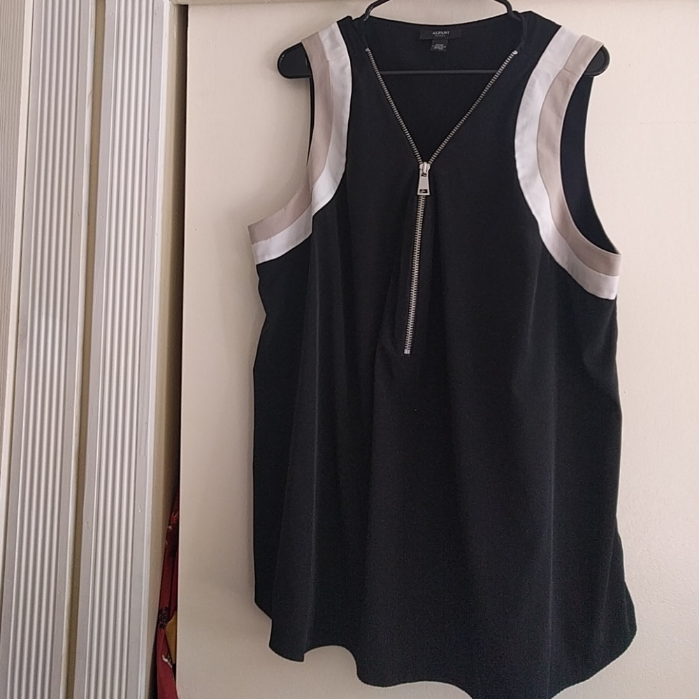 Alfani Sleeveless Tunic w/ Zipper Detail