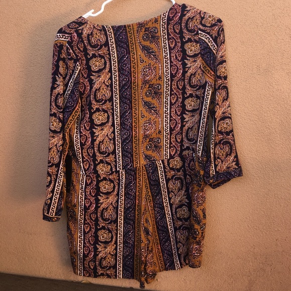 Women's Tribal Print Romper - long sleeves - Picture 2 of 2