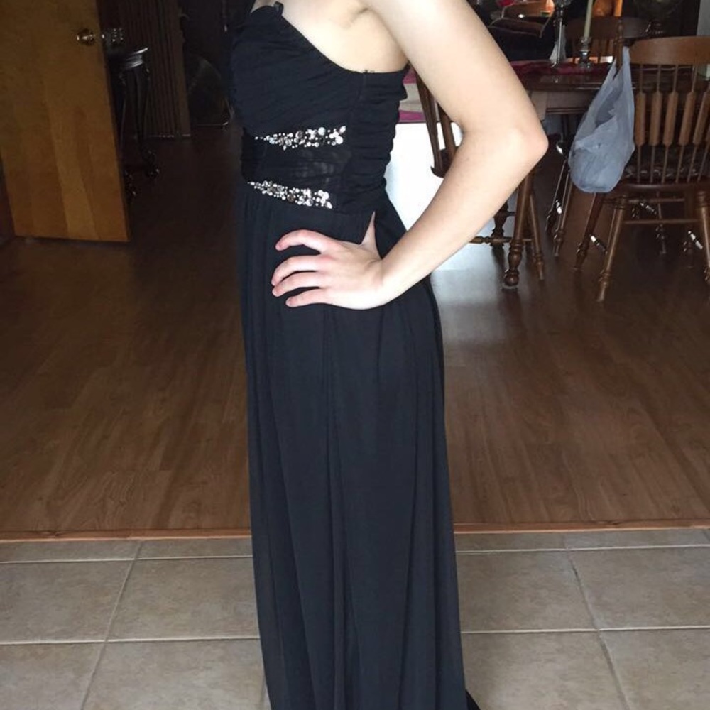 Black Prom Dress - Picture 2 of 4