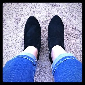 Black bootie platforms