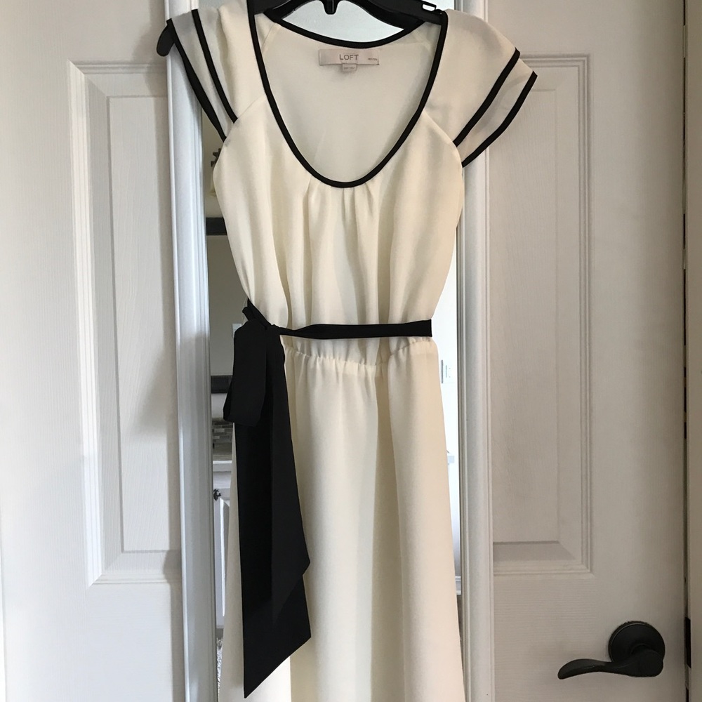Cute Loft dress