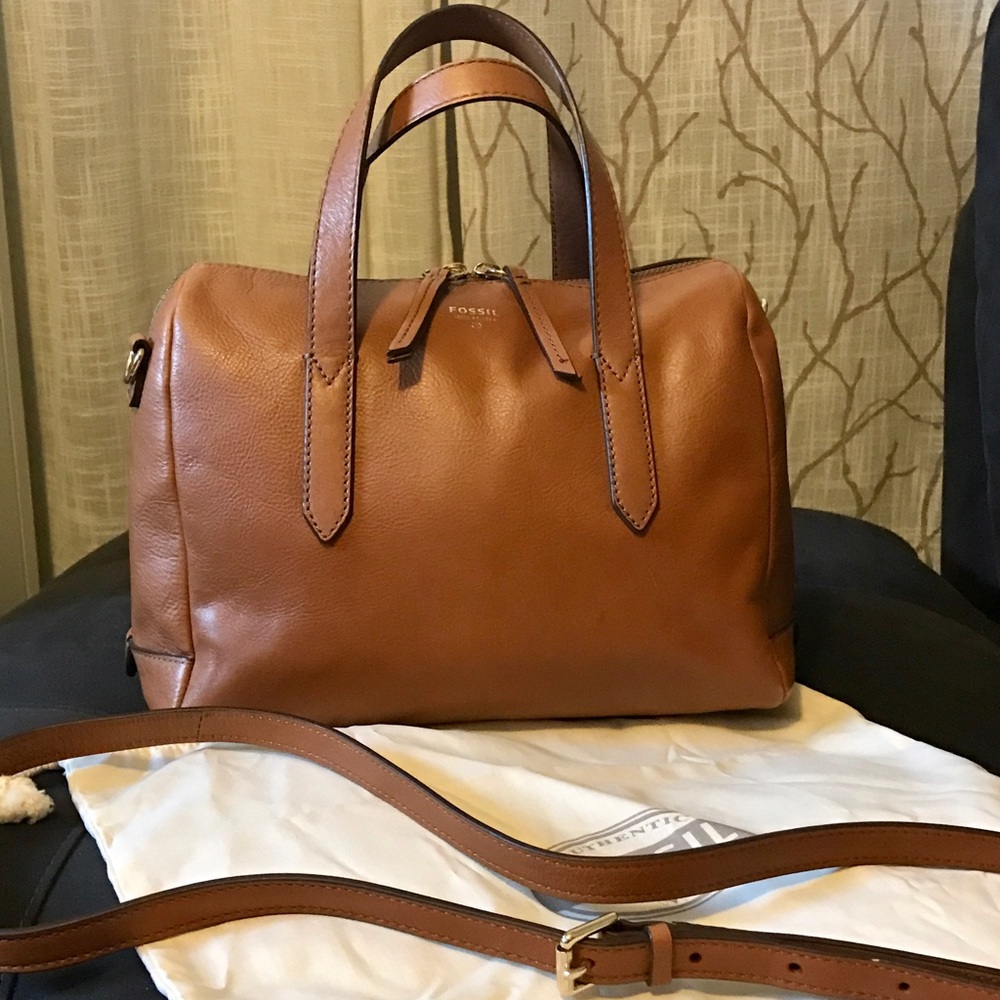 Fossil Sydney Satchel in Camel!