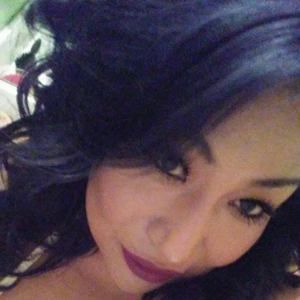 Meet your Posher, Isabel