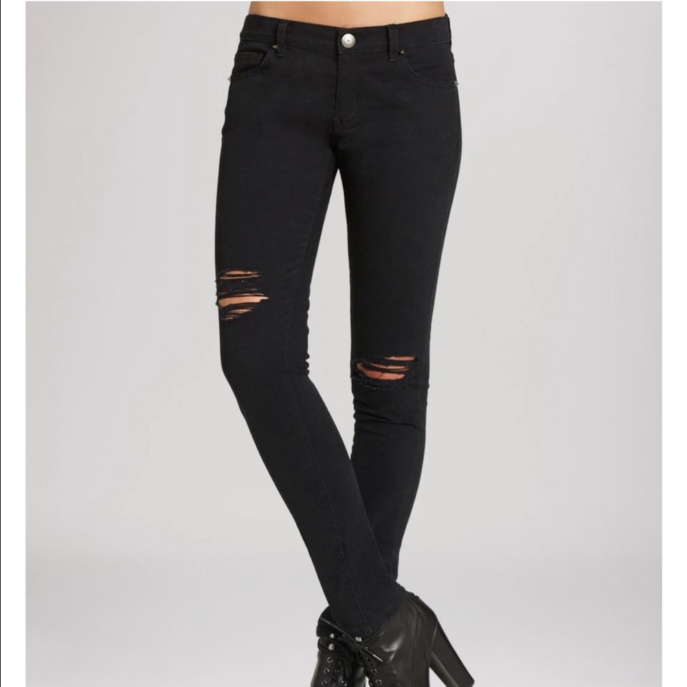 BCBG Skinny ripped Jean