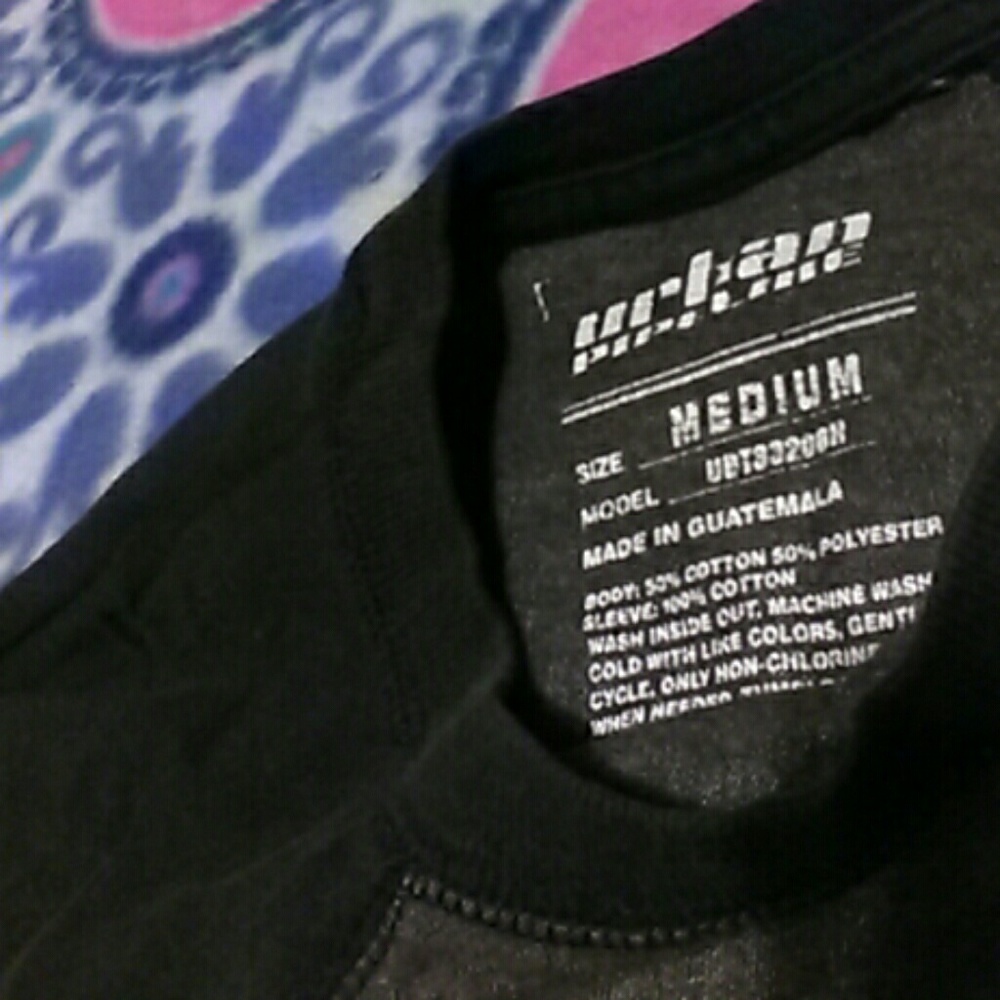 T-shirt - Picture 2 of 2