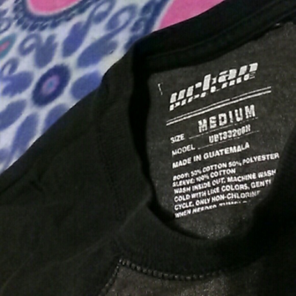 T-shirt - Picture 2 of 2