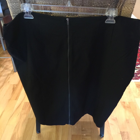 Black Zip Back Stretch Pencil Skirt Plus Size - Picture 2 of 4