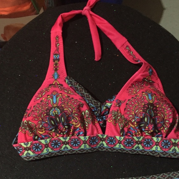 Swimsuit - Picture 2 of 3