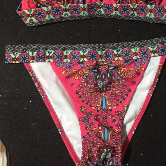 Swimsuit - Picture 3 of 3