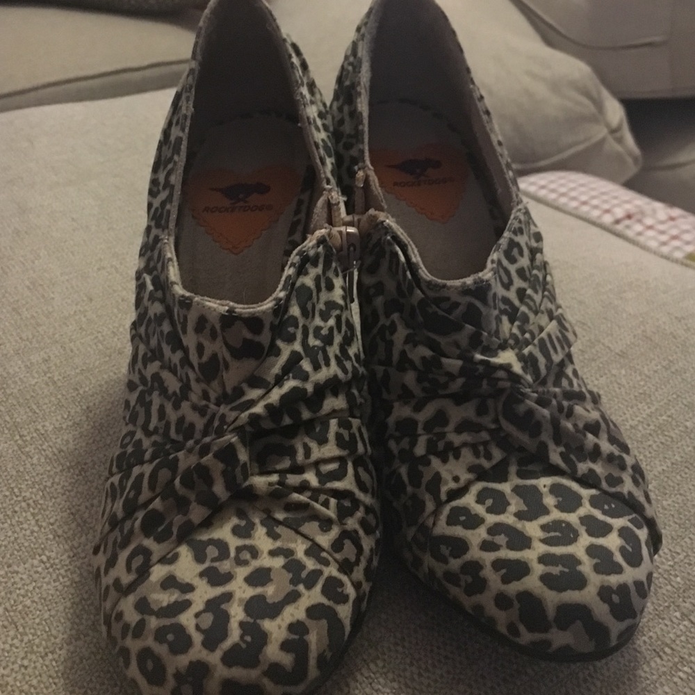 Cheetah print, high heels