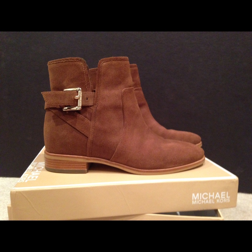 Michael Kors Ankle booties sz 5.5