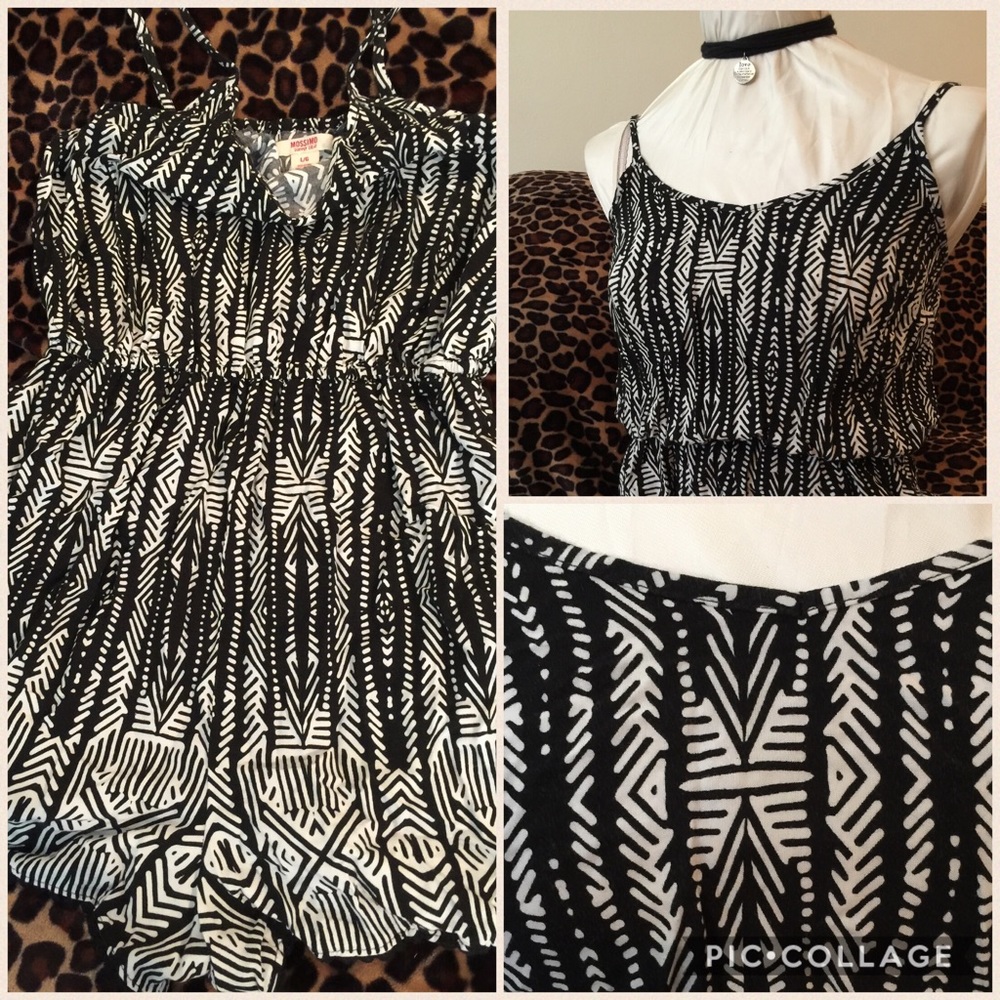 Romper shorts. Black and White. Medium.