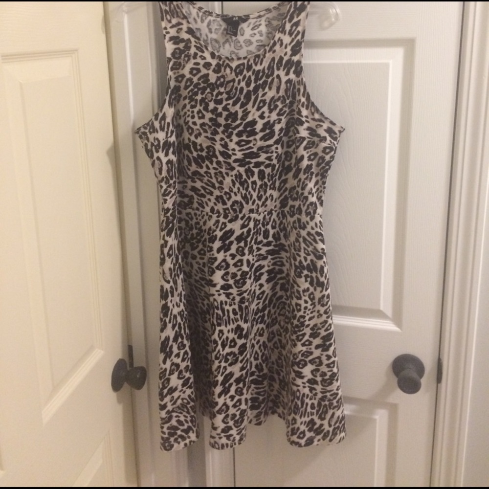 H&M dress sz L
