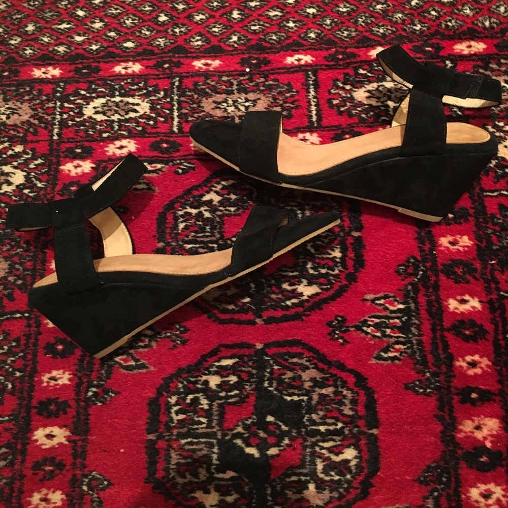 Madison Harding Black Suede Wedge Sandal Size 8