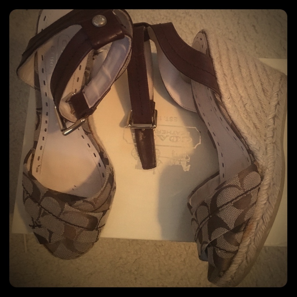 Coach wedges 8