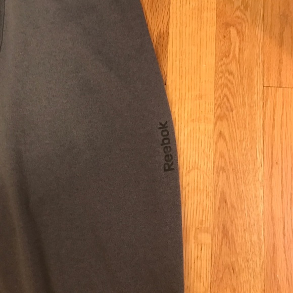 Men's Reebok Capris - Picture 2 of 3