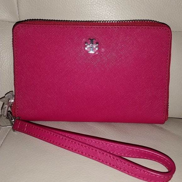 Tory Burch Handbags - NWT TORY BURCH YORK WRISTLET WALLET CLUTCH