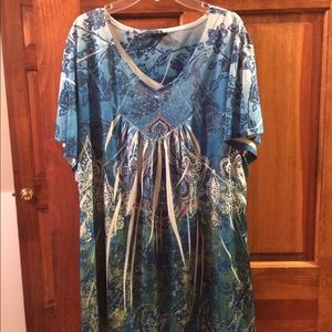 Short sleeve turquoise top with sparkles size 2X