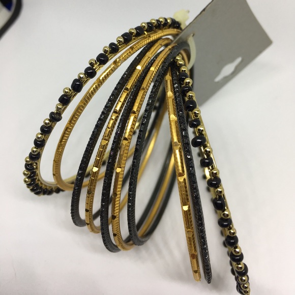 💍Shimmering Stackable Bangle Bracelets Gift Set - Picture 4 of 9