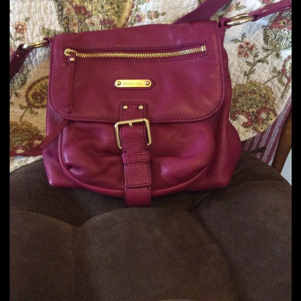 Michael kors purse reposh