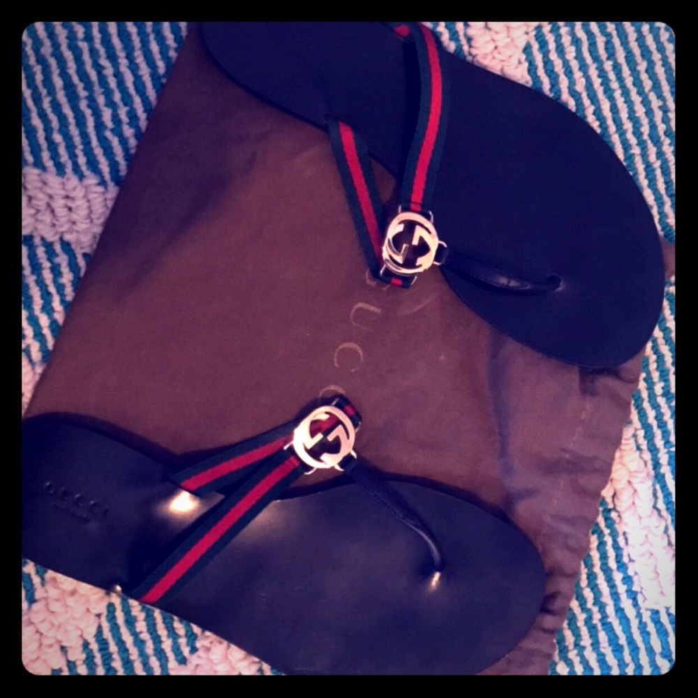 Gucci thong flip flops