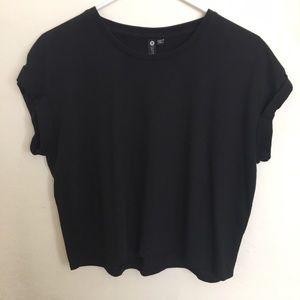 BLACK CROP TOP