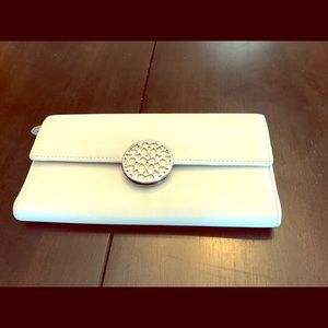 Coach Cream Full Size Wallet - Authentic