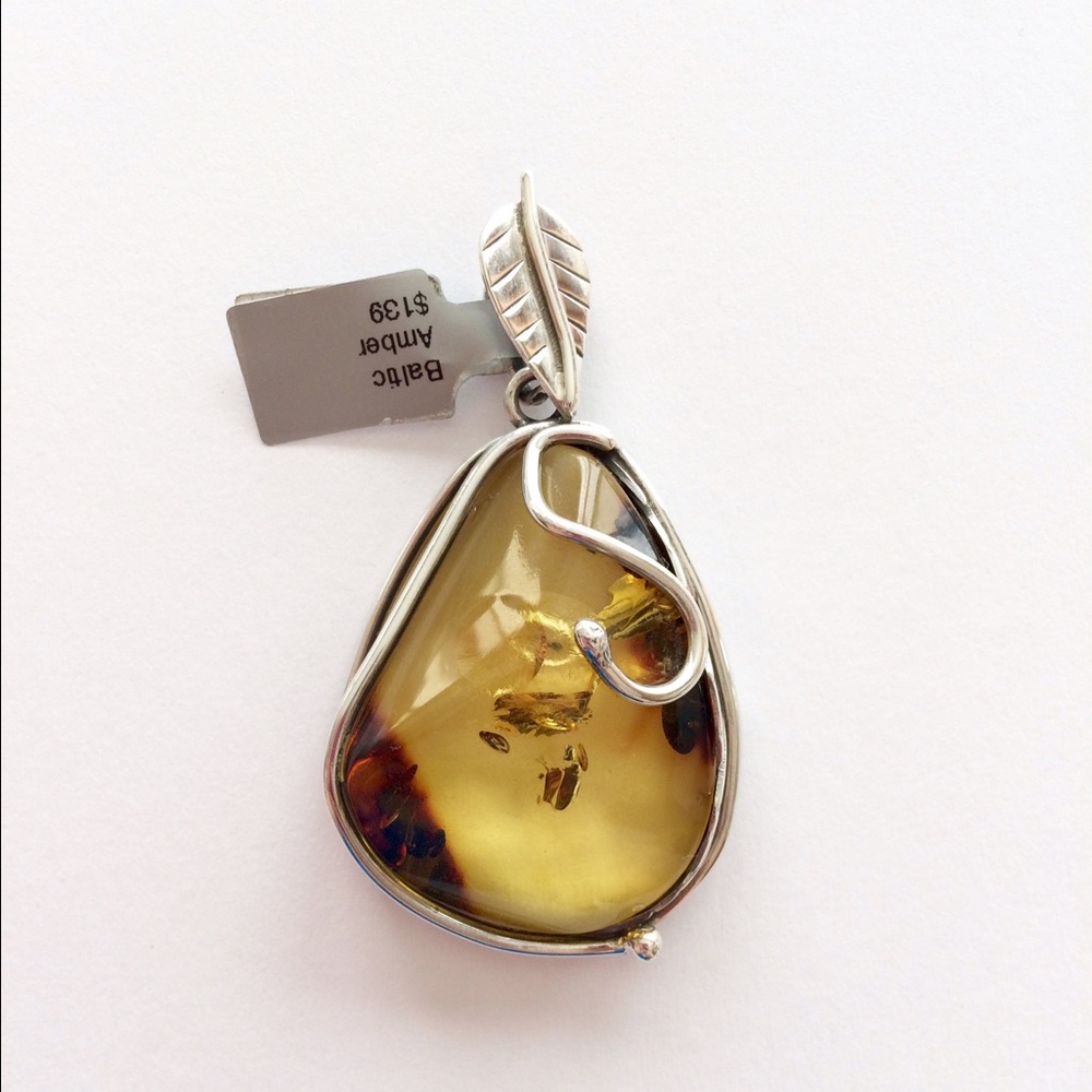 NEW-925 Sterling Silver Pendant with Genuine Amber