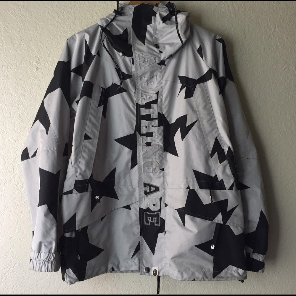 AUTHENTIC BAPE SNOWBOARDING JACKET