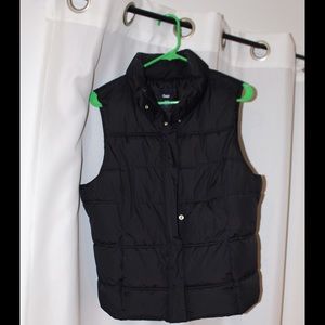 Black Puffy Gap Vest