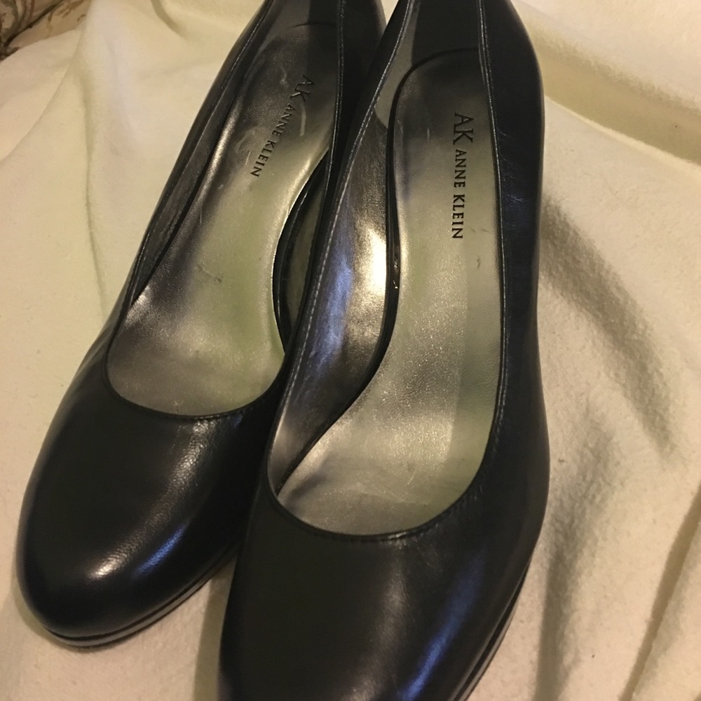 Anne Klein black pumps, size 9