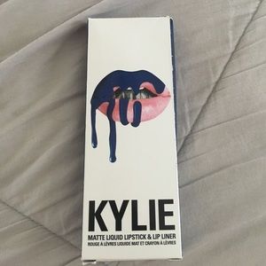 Kylie Cosmetics Matte Liquid Lipstick & Lip Liner