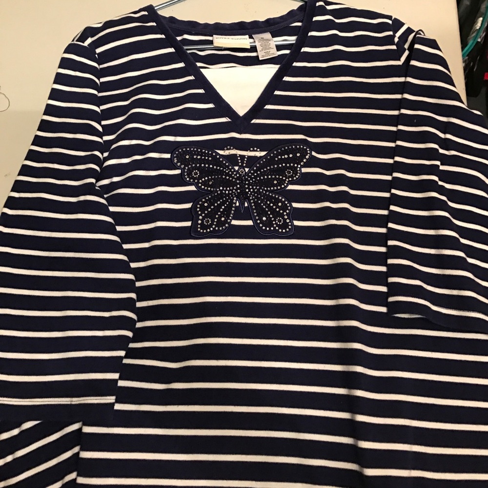 Elegant Alfred dunner top