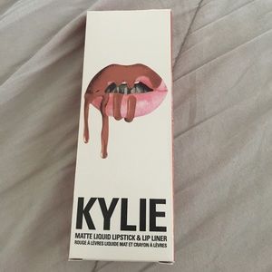 Kylie Cosmetics Matte Liquid Lipstick & Lip Liner