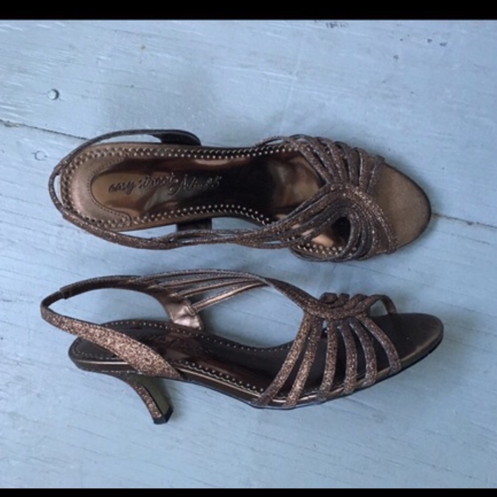 Bronze Easy street strappy heeled sandals