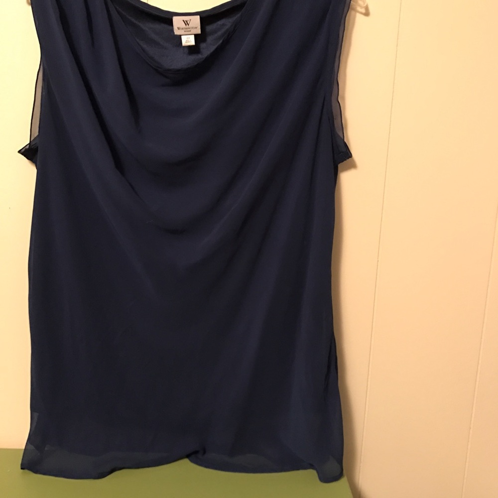 Lovely navy blue blouse!
