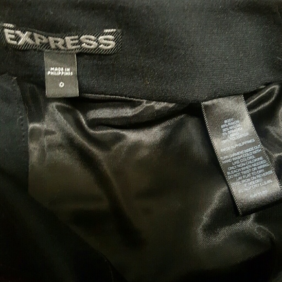 Express black mini skirt - Picture 3 of 4