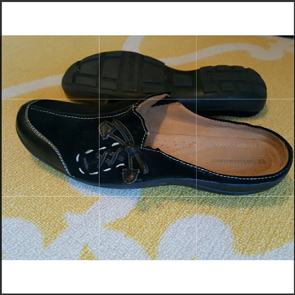 Naturalizer walking shoes