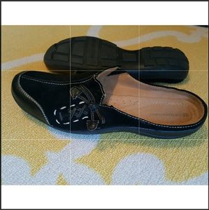 Naturalizer walking shoes