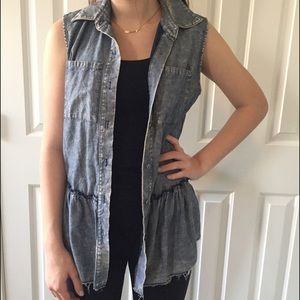 Socialite sleeveless ruffle denim shirt