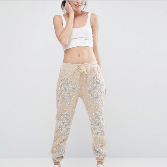size 2 Embellished pants uk 6 tall edition - Picture 3 of 4