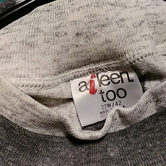 Sweatshirt - Picture 3 of 3