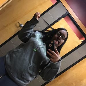 Meet your Posher, Adeeah