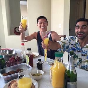 Meet your Posher, Shek