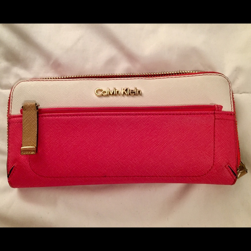 Calvin Klein zipper wallet