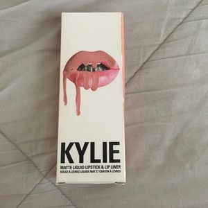 Kylie Cosmetics Matte Liquid Lipstick & Lip Liner