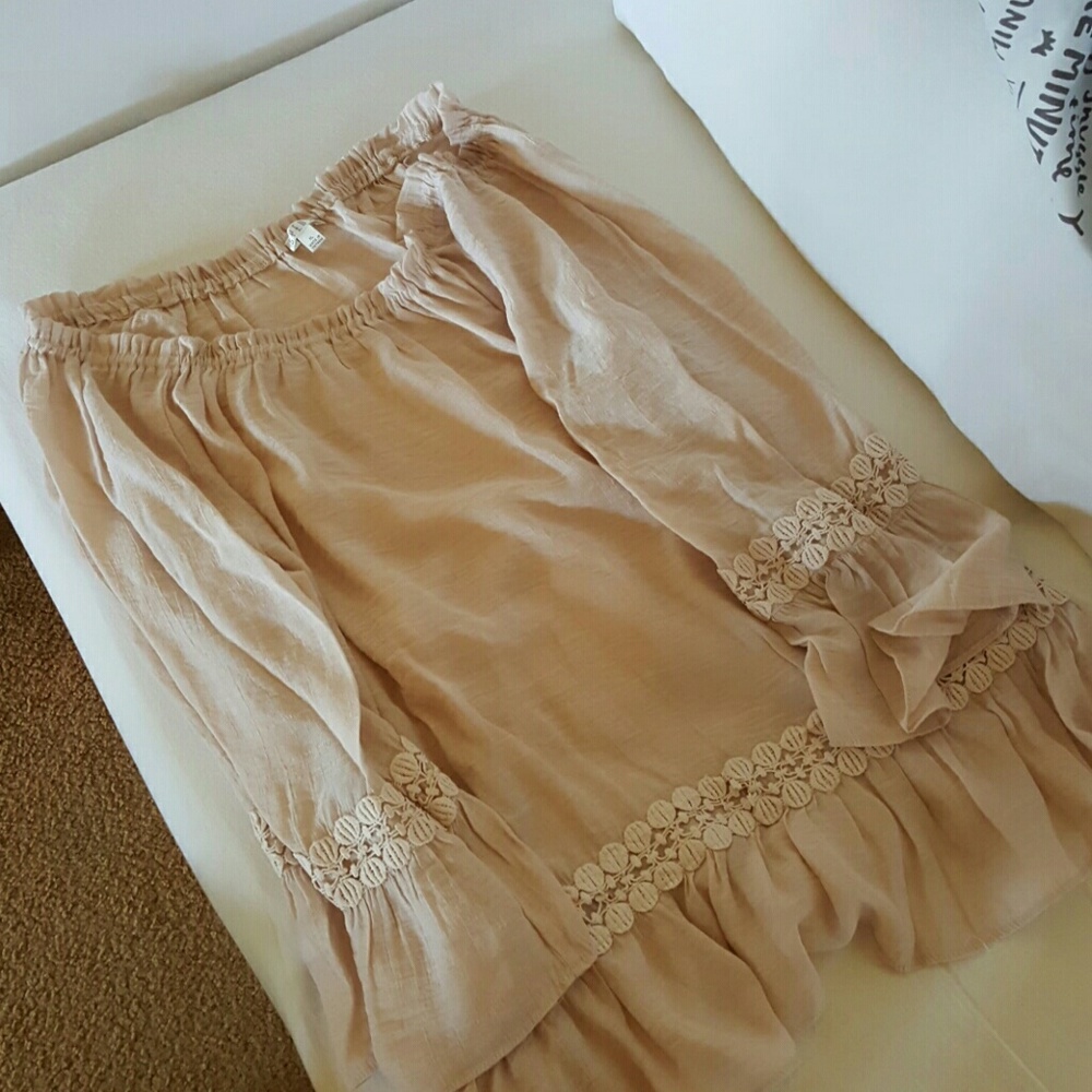 Very cute long sleeve top