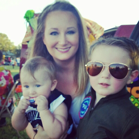 Meet the Posher - Picture 2 of 4